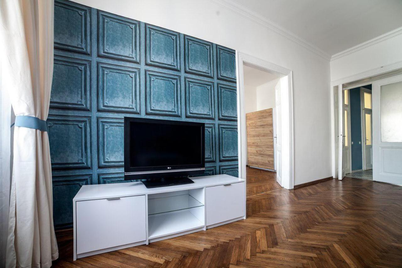 Apartament On Kulisha Street Львов Экстерьер фото
